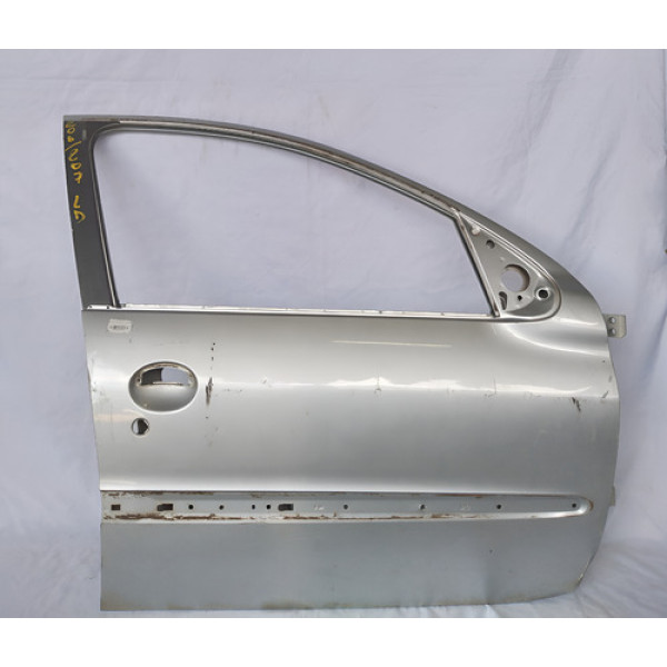 Porta Dianteira Direita Peugeot 206 1998 A 2009 Detalhes  Direito Prateado Dianteira