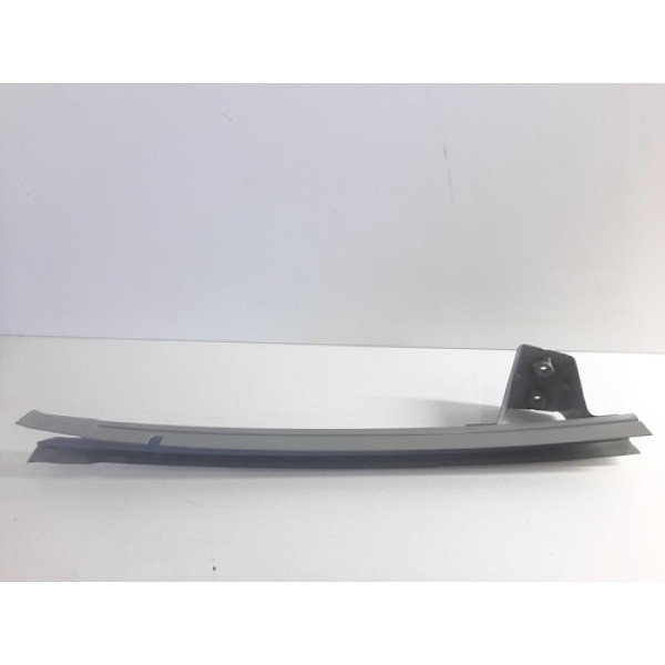 Guia Canaleta Vidro Dianteiro Direito Captur 2017 A 2020  Prata