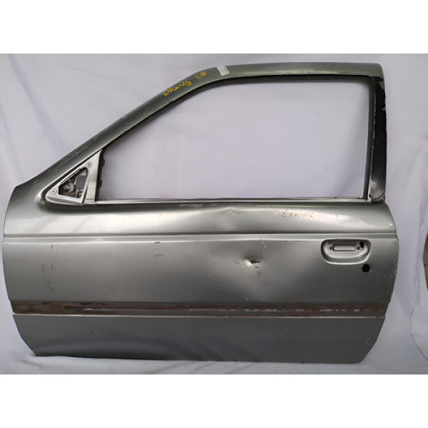 Porta Dianteira Esquerda Volkswagen Logus 1993 A 97 Detalhe Dianteira Esquerdo Prateado