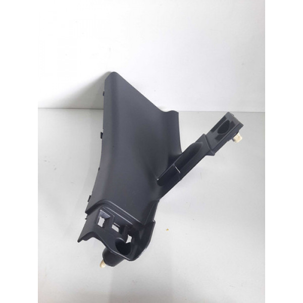 Acabamento Coluna Traseiro Direito Oroch 2022 A 24 Detalhe