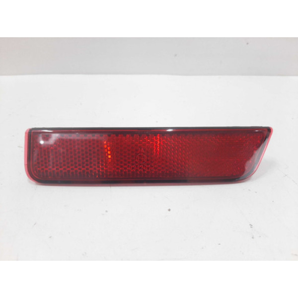 Olho De Gato Traseiro Direito Renault Duster 2015 A 2019  Vermelho