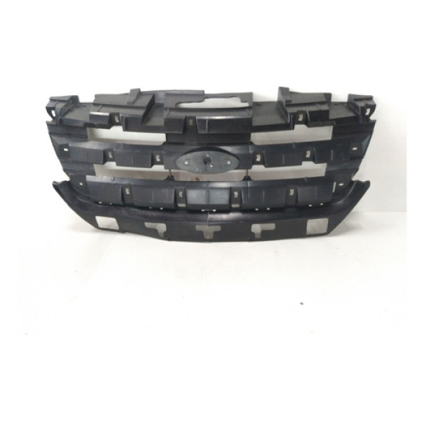 Grade Dianteira Ford Fusion 2010 A 2012 Com Detalhe  Parachoque