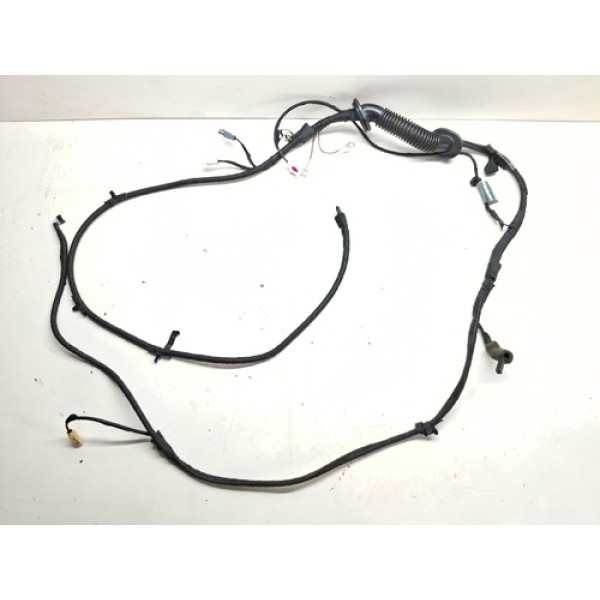 Chicote Tampa Traseira Audi Q3 1.4 2015 A 2019 8u0971147t