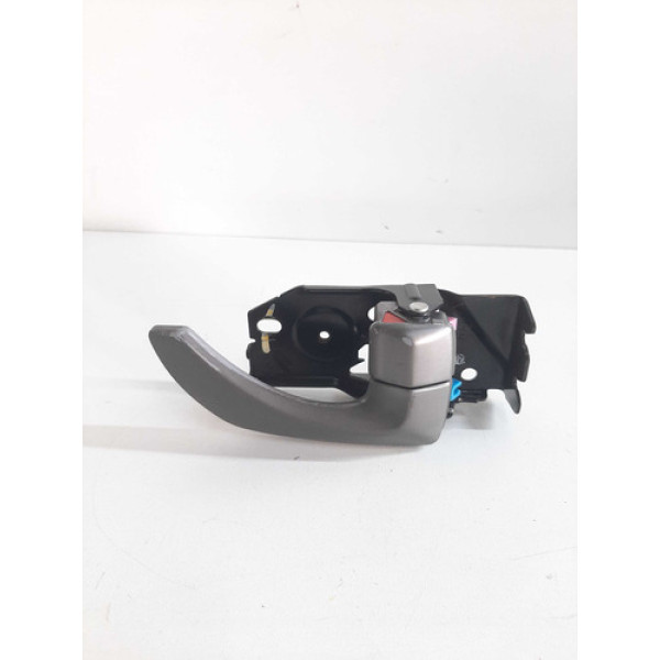 Maçaneta Interna Dianteira Direita Opirus 2008 Detalhe Uso Cinza Dianteira