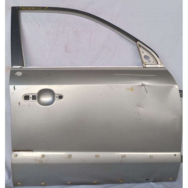 Porta Dianteira Direita Tucson 05 A 15 Detalhes Dianteira Direito Cinza