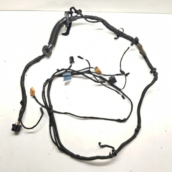 Chicote Tampa Traseira Audi Q3 1.4 2015 A 2019 8u0971148ch