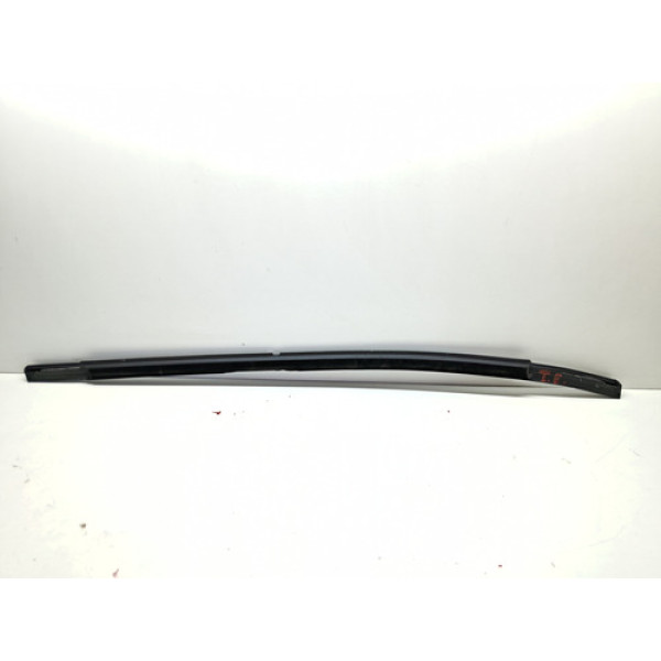 Pestana Externa Tras Esq Renegade T270 2022 A 2024 Detalhe