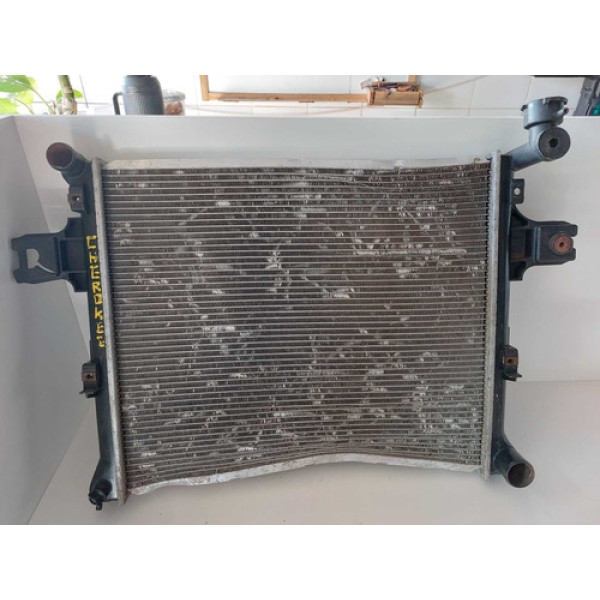 Radiador De Agua Jeep Cherokee V8 4.7 2003 2004 2005 A 2010