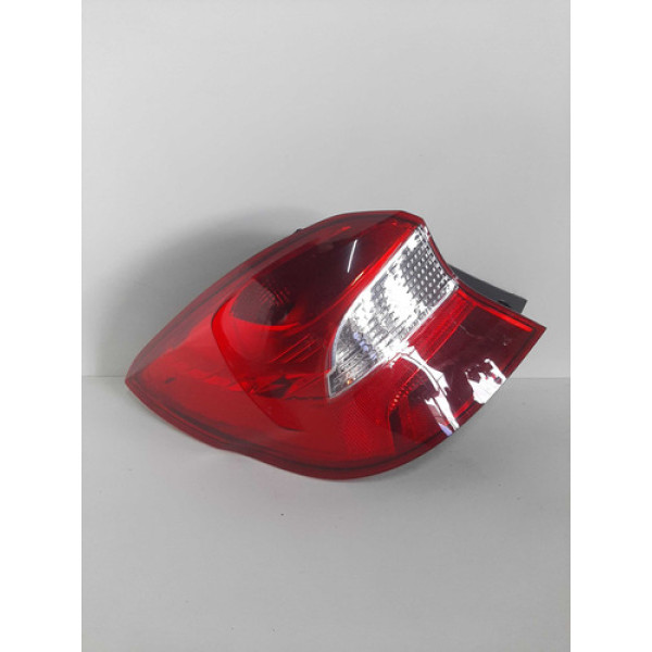 Lanterna Esquerda Ford Ka Hatch 2017 A 21 Peq Detalhe Lente Vermelho