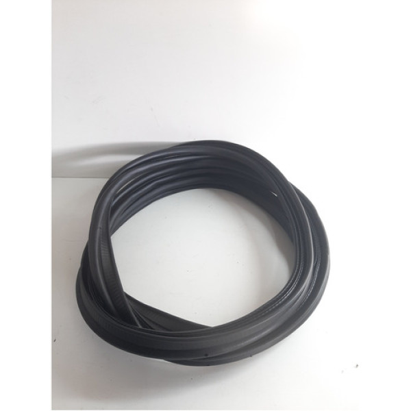 Borracha Tampa Traseira Renault Captur 2017 A 2020 Detalhe