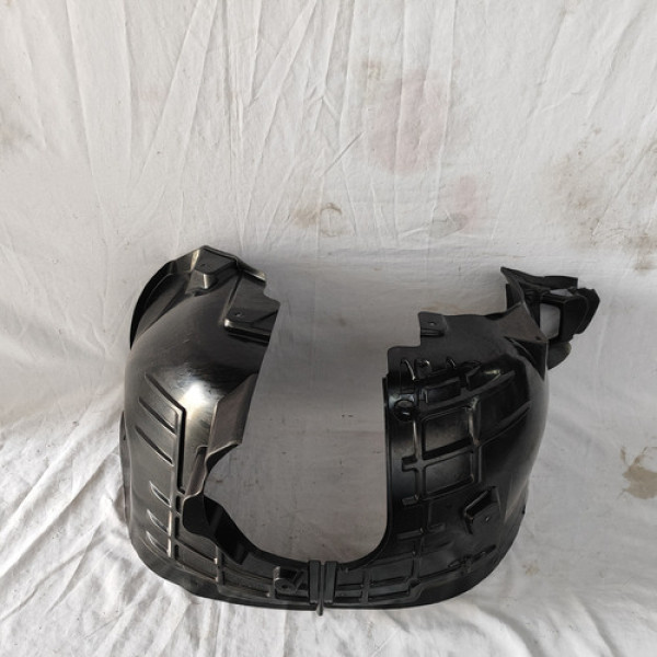 Para Barro Dianteiro Direito Tracker 1.0 2023/2024 Detalhe 