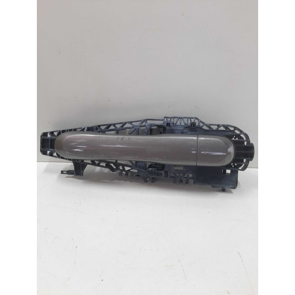 Maçaneta Externa Traseira Esquerda Renegade 16 A 21 Detalhe Chumbo