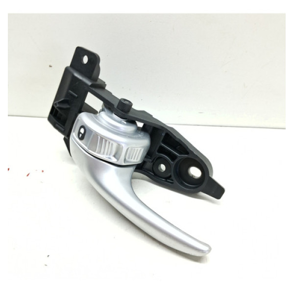 Maçaneta Interna Traseira Esq Renegade T270 2022 2023 2024 Prata Traseira