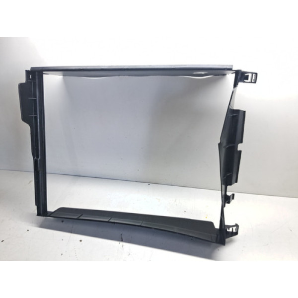 Defletor Suporte Radiador Sandero Logan 1.6 14/ 2019 Detalhe