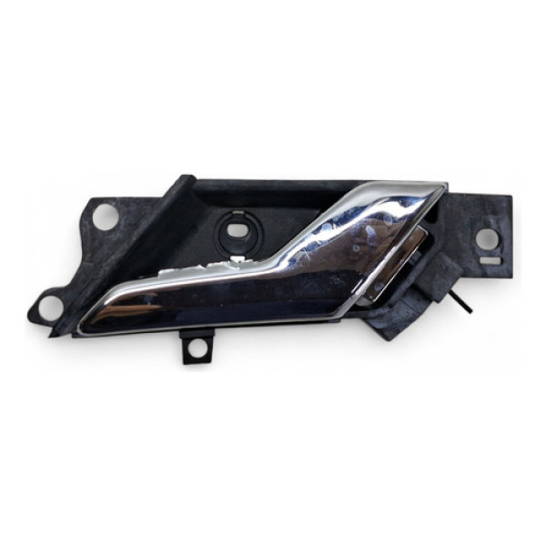 Maçaneta Interna Dianteira Direita Captiva 2008/17 Detalhe  Prateado Dianteira