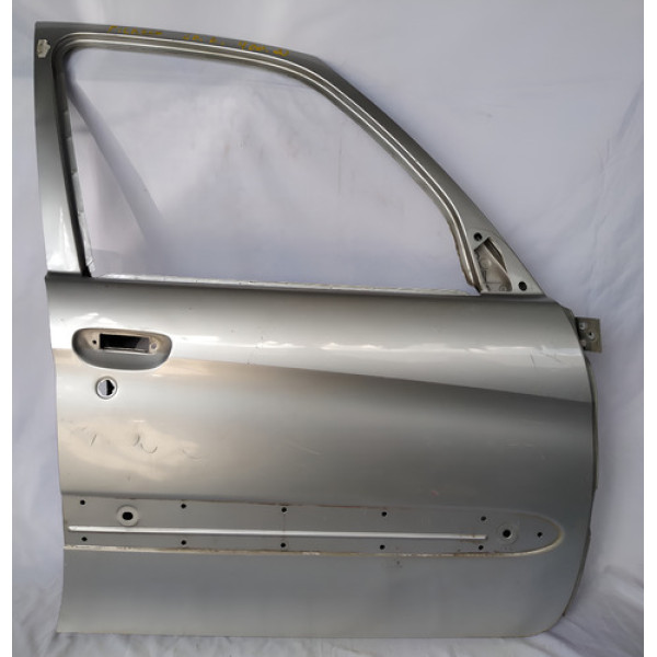 Porta Dianteira Direita Xsara Picasso 2001 A 2008 Detalhe Direito Prateado Dianteira