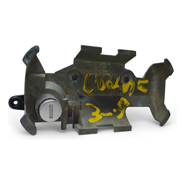 Suporte Maçaneta Dianteira Direita Corsa 1994 A 2000