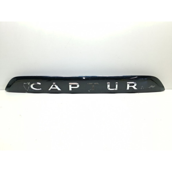 Aplique Tampa Traseira Renault Captur 2017 A 2020 Detalhe