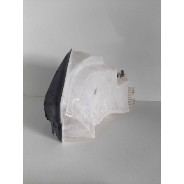 Reservatório Parabrisa Bmw X5 2.5 M54 2010 2011 Peq Detalhe