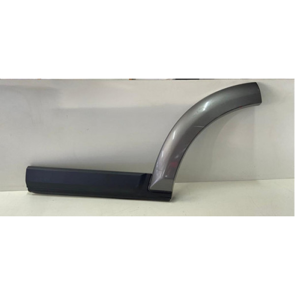 Moldura Porta Traseira Esquerda Discovery 3 2006/09 Detalhe