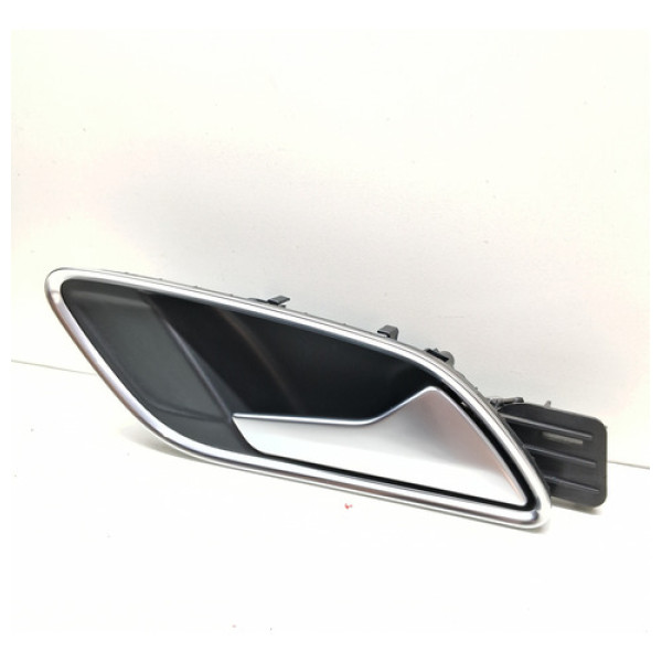 Maçaneta Interna Dianteira Direita Audi Q3 1.4  2015 A 2019 Prata Dianteira