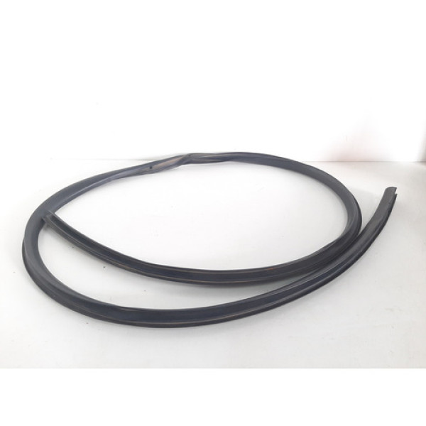 Borracha Externa Dianteira Esquerda Ford Ka 2015 A 2021 Preto