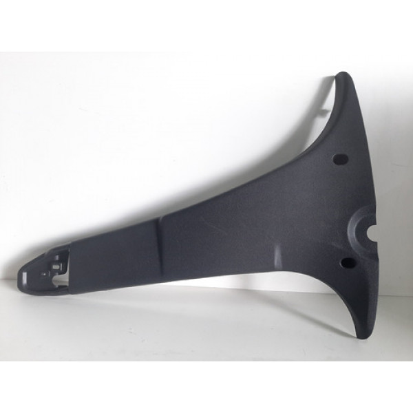 Acabamento Coluna Traseiro Esquerdo Renault Oroch 2022 A 24