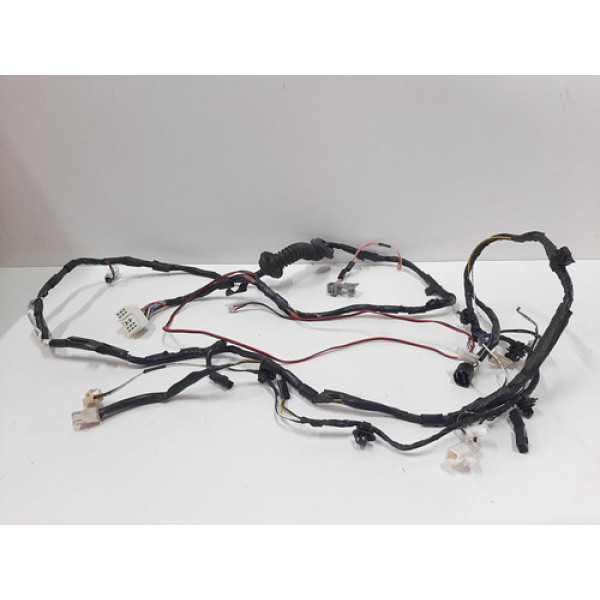 Chicote Tampa Traseira Mitsubishi Outlander 3.0 V6 2008