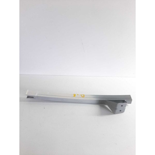 Guia Canaleta Vidro Dianteiro Esquerdo Captur 2017 A 2020 Prata