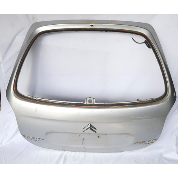 Tampa Traseira Xsara Picasso 1998 A 2012 Detalhe Prateado