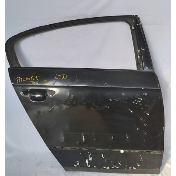 Porta Traseira Direita Passat Tsi 2006 A 2011 Com Detalhes  Traseira Preto
