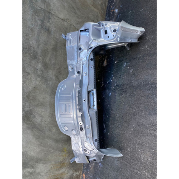 Folha Painel Traseiro Renault Sandero 2016 A 2023 Detalhe