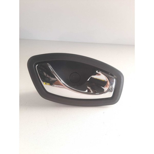 Maçaneta Interna Traseira Direita Renault Captur 2017 A 20 Cromado Traseira