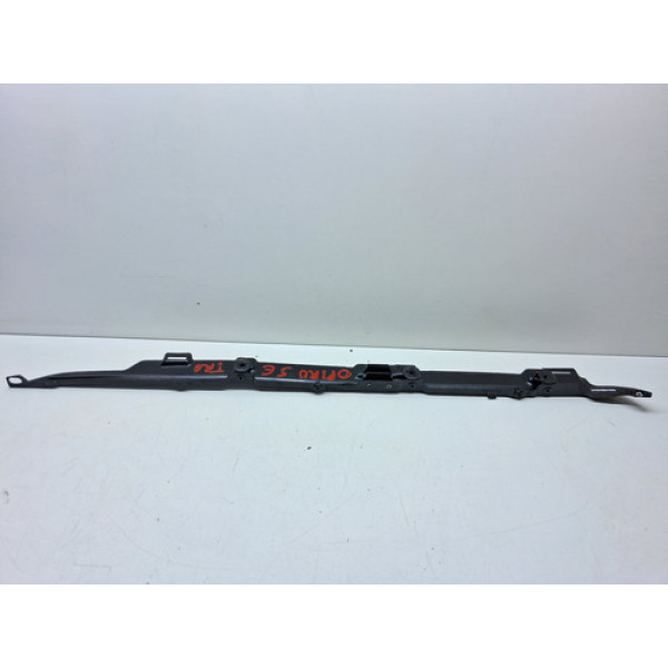 Guia Parachoque Traseiro Esquerdo Kia Opirus 3.8 2007 2008