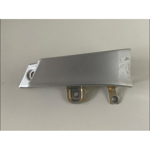 Acabamento Inferior Lanterna Direita Captiva 2008 A 2015