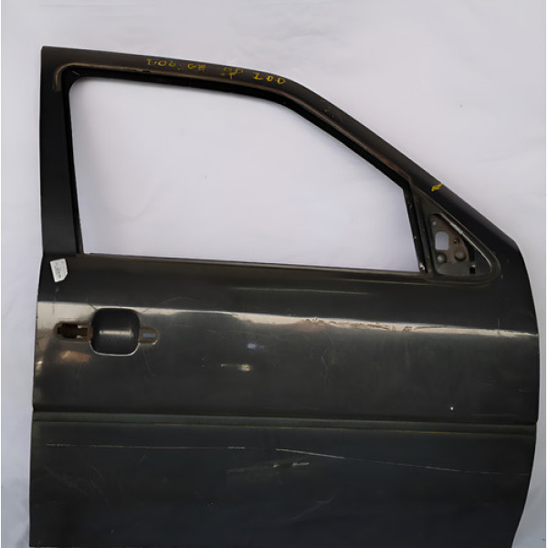 Porta Dianteira Direita Volkswagen Gol G3 99 A 03 Detalhes  Dianteira Direito Preto