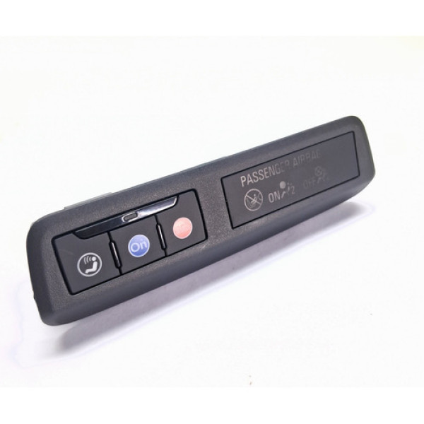 Botão On Star Luz Teto Chevrolet Tracker Onix 2020 A 2024