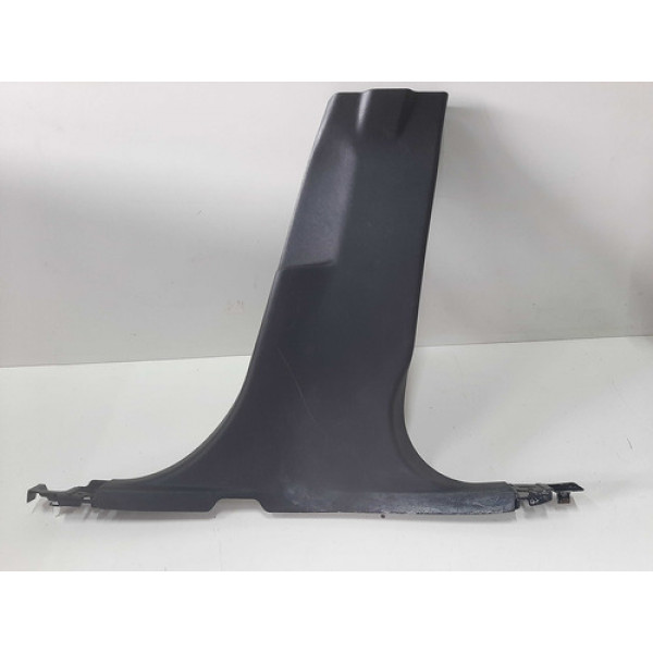 Acabamento Inferior Direito Coluna Central Fusion Tit. 2017