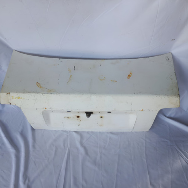 Tampa Traseira Fiat Tempra 1995 A 1999 Detalhe Branco